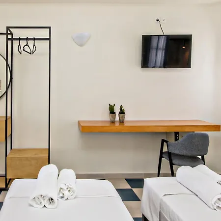 Onar & Hotel 2*