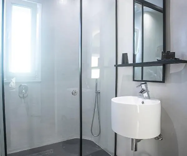 Onar & Ξενοδοχείο 2*