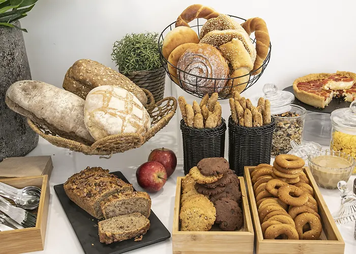 Ξενοδοχείο Onar & 2*