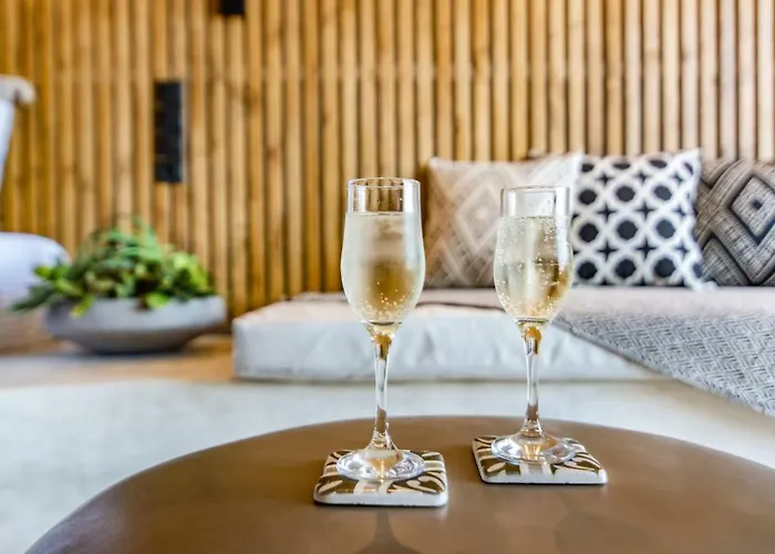 Hotel Onar Hotel & Suites